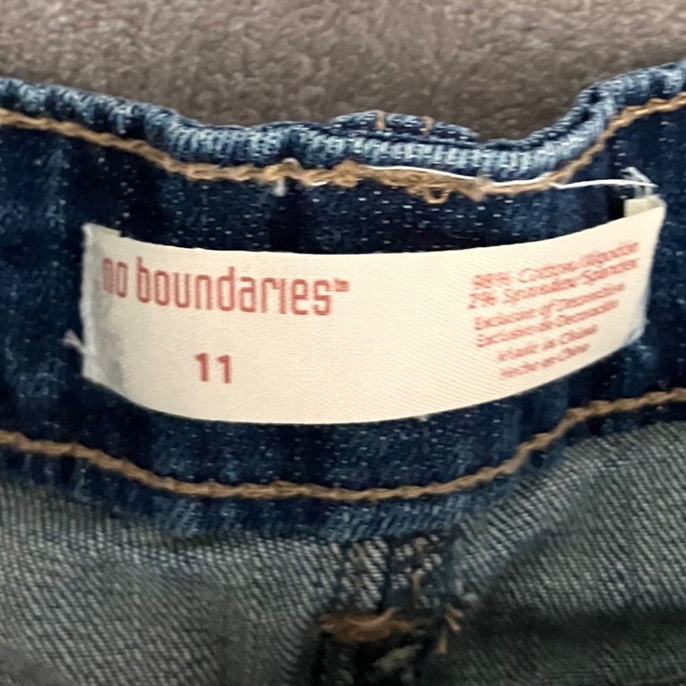 Y2K‎ No Boundaries Crochet Lace Denim Shorts Distressed Frayed Sz 11 Booty Micro - Picture 5 of 7